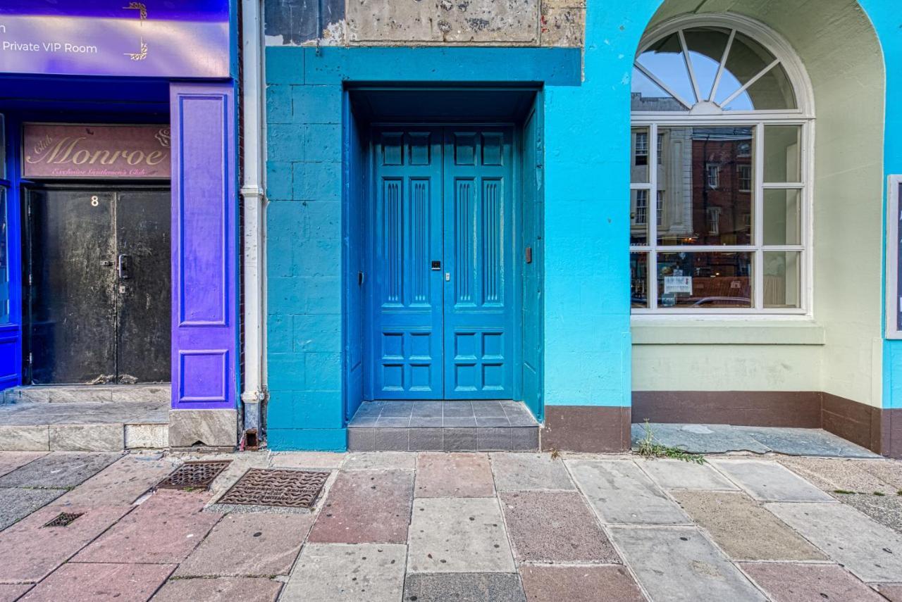 Beautiful 1 Bedroom Apt In The Heart Of Apartment Southport