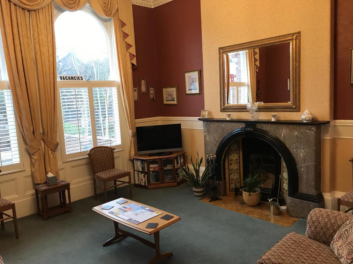 Guest house The Bowden 4*