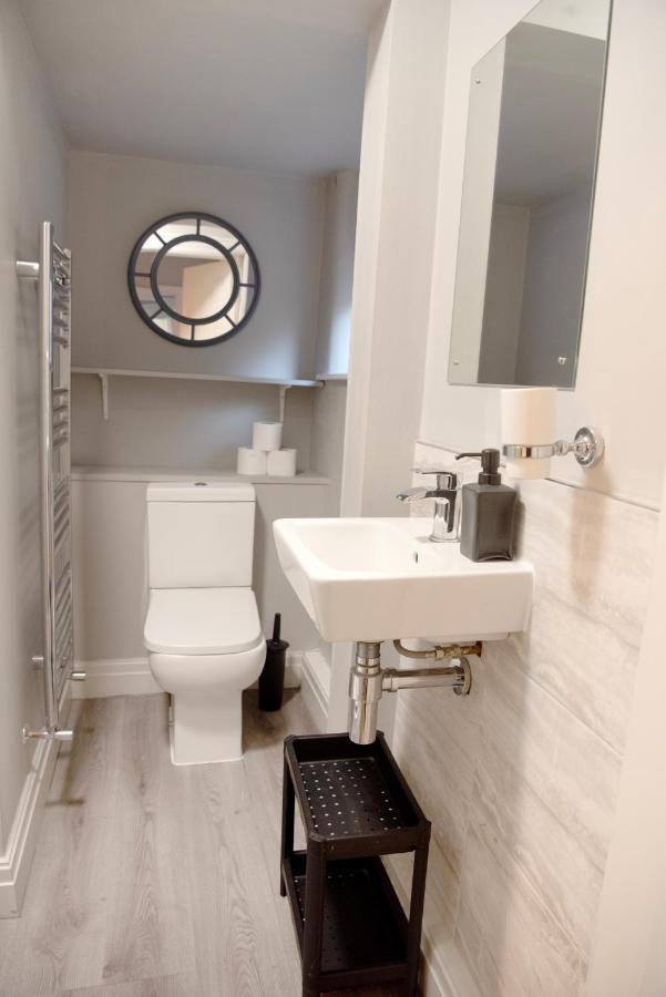 3 -min Walk To Pier & Fast Wi-fi & Perfect Getaway Guest house
