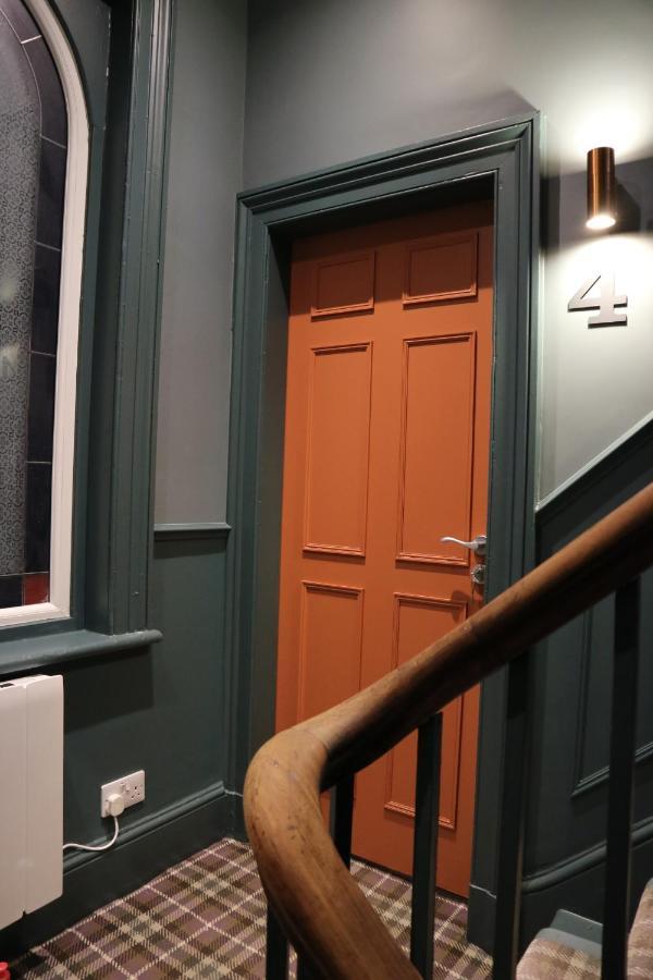 No 9 The Folly Apartment *