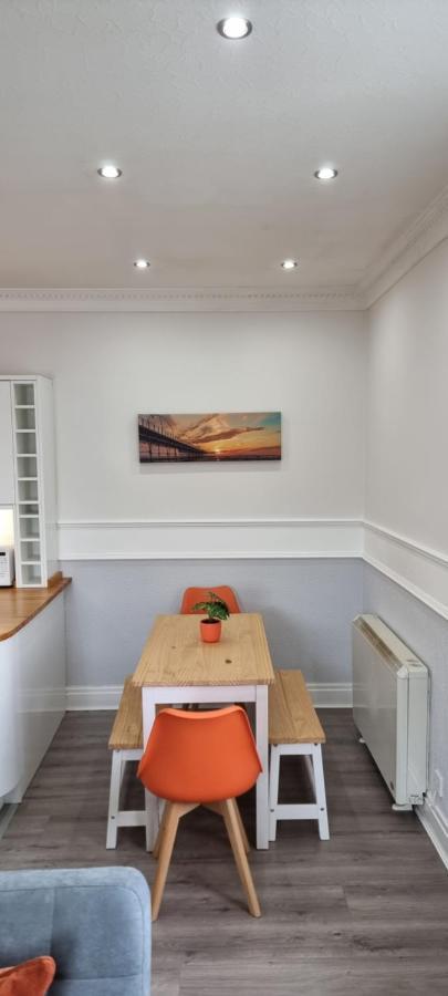 Lakeview Apartment, Location, Sea And View, Free Parking Southport
