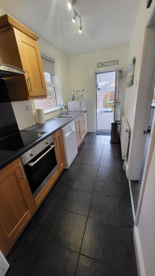 - At - Sleeps 6 Holiday home