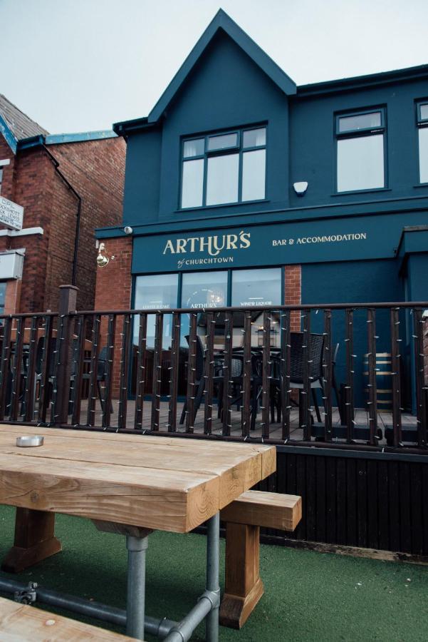 Hotel Arthur's Bar & Southport