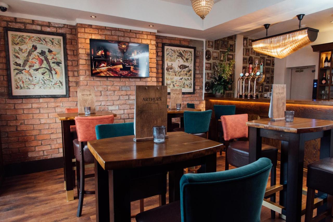 Arthur's Bar & Hotel Southport