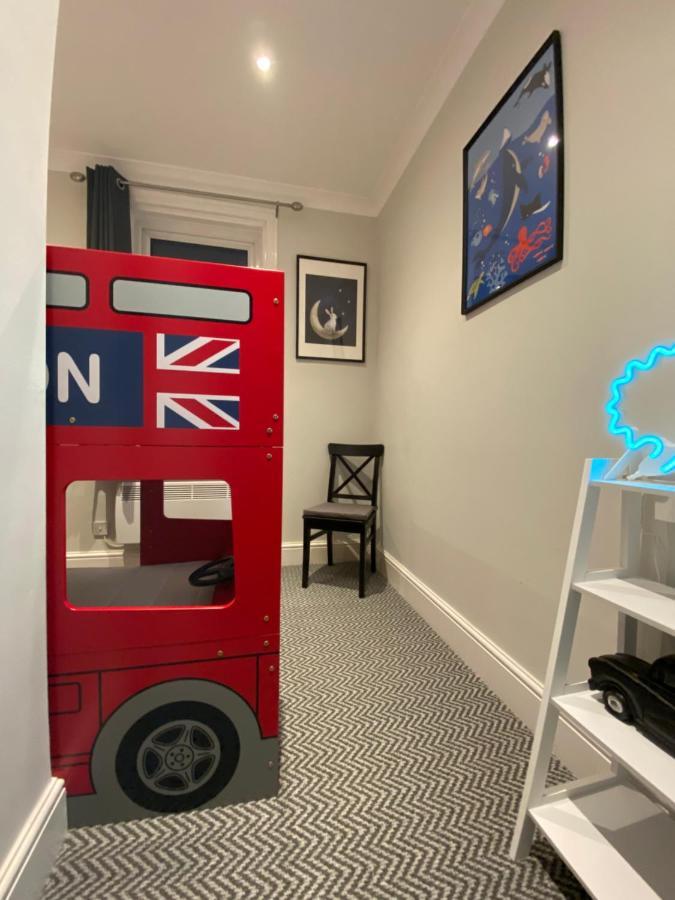 Birkdale Coastal Suites Apartment