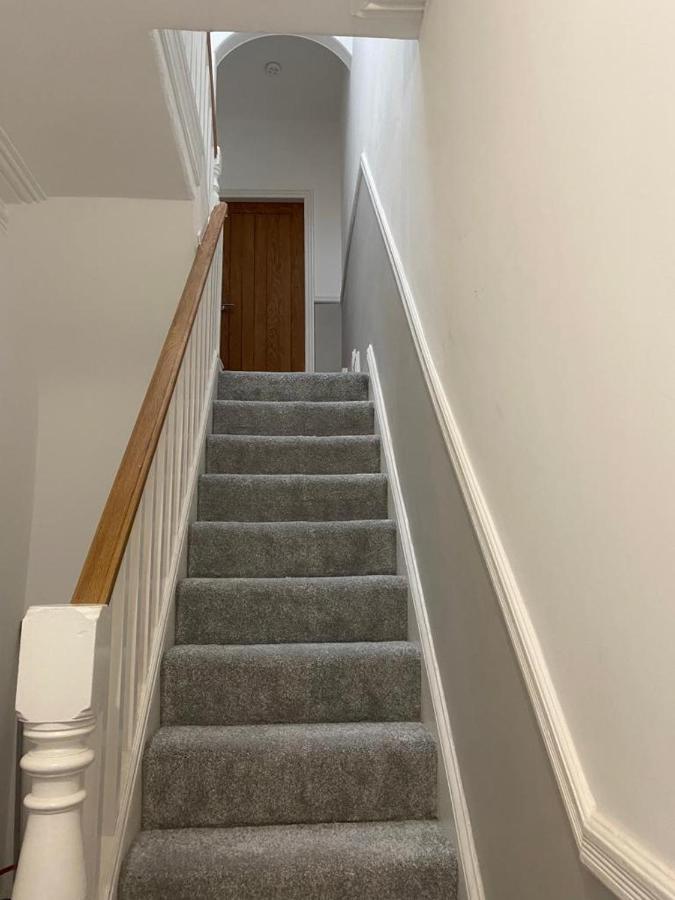 Amazing Two Bedroom - Sr Apartment *