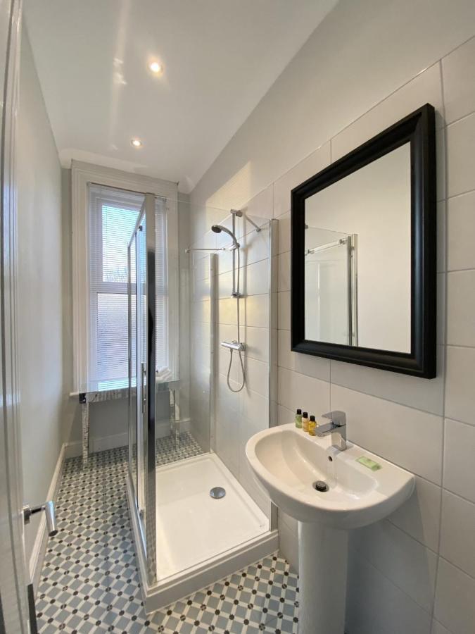Apartment Birkdale Coastal Suites