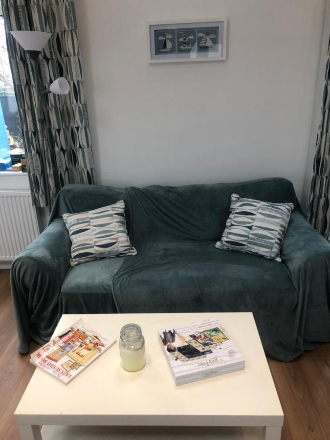Apartment A Secluded Garden In Sunny Southport