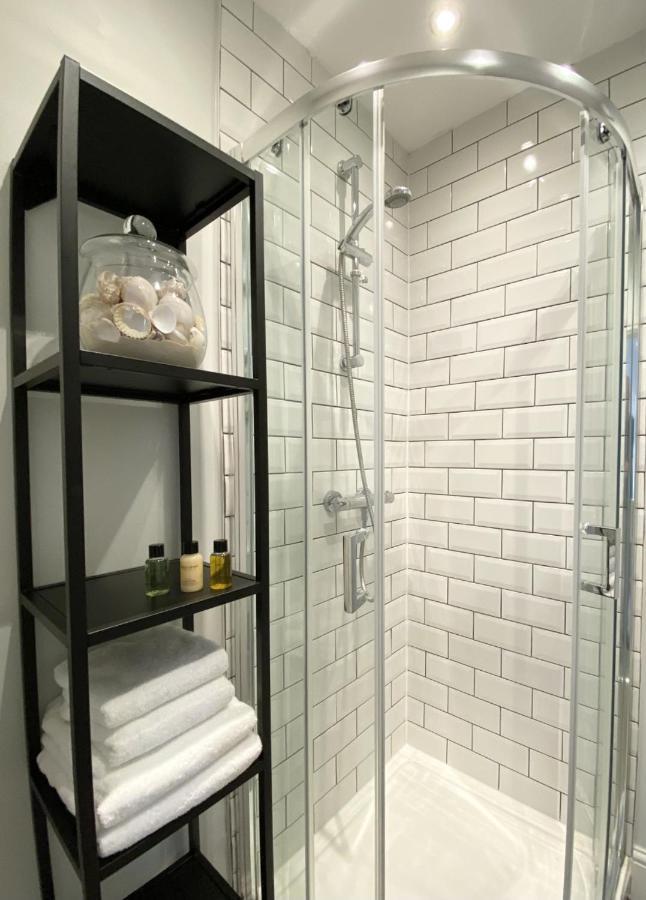 Birkdale Coastal Suites *