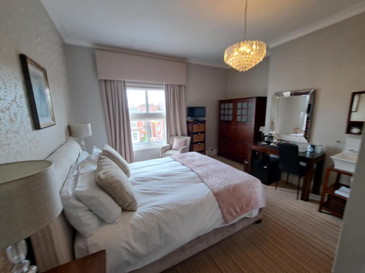 The Ambassador Townhouse Southport