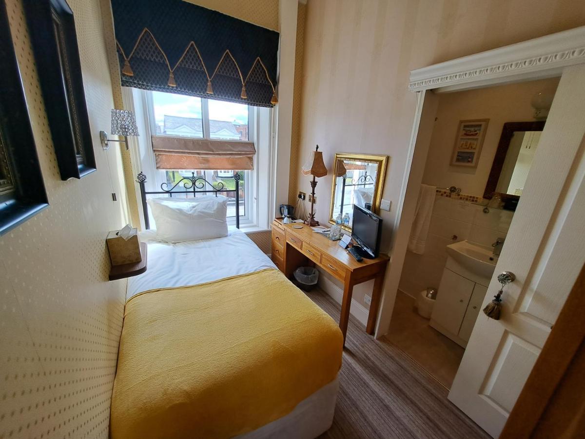 The Ambassador Townhouse 4*