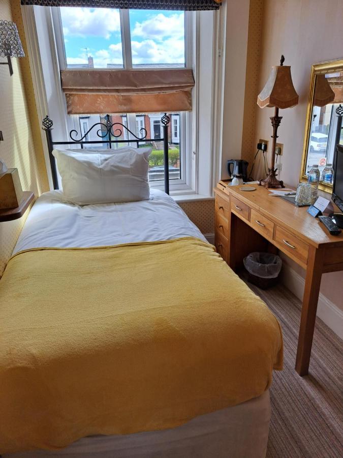 Guest house The Ambassador Townhouse Southport