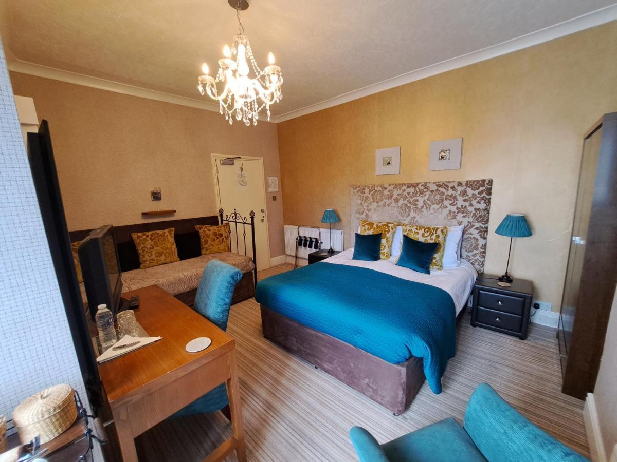 The Ambassador Townhouse Guest house Southport