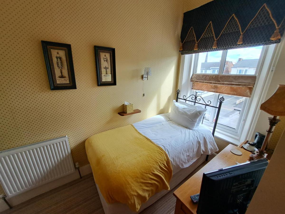 Guest house The Ambassador Townhouse Southport