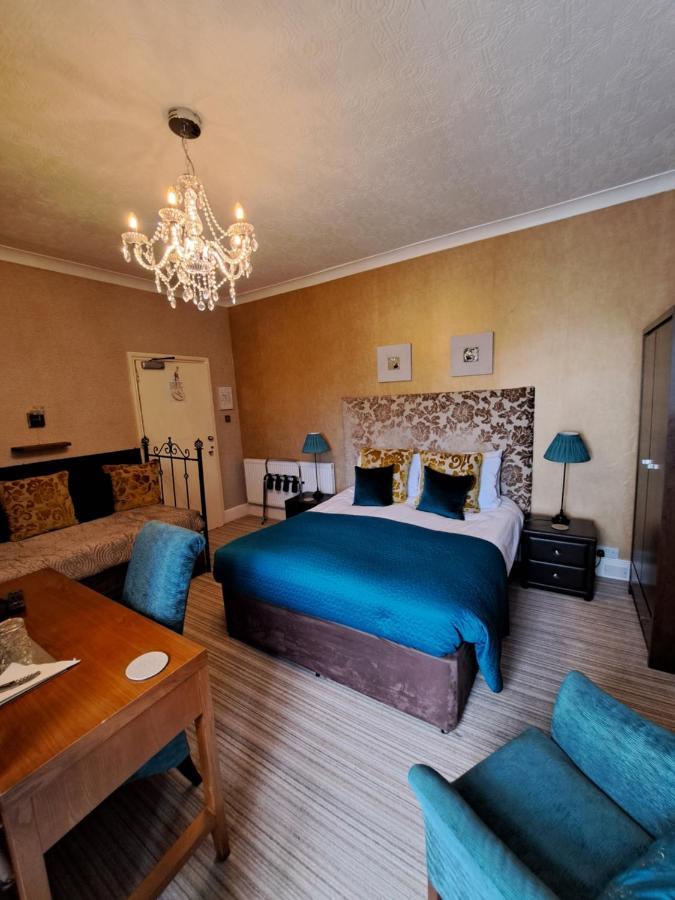 Guest house The Ambassador Townhouse