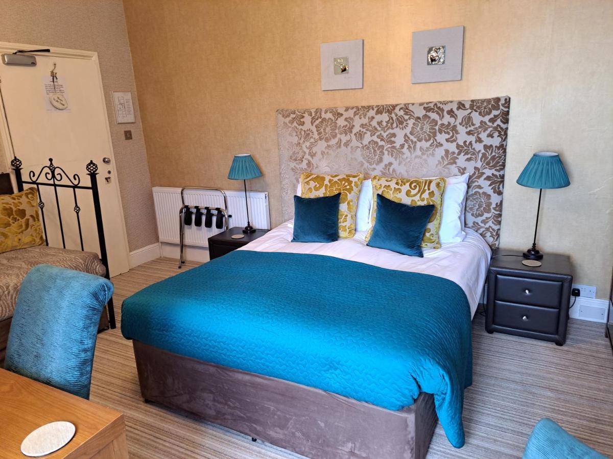 The Ambassador Townhouse 4*