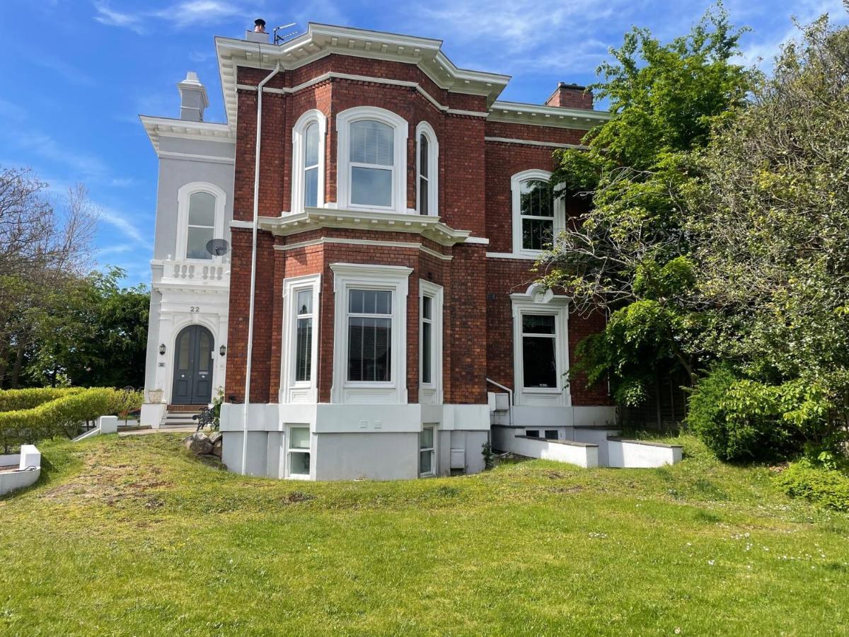 House 3 Bed Penthouse *