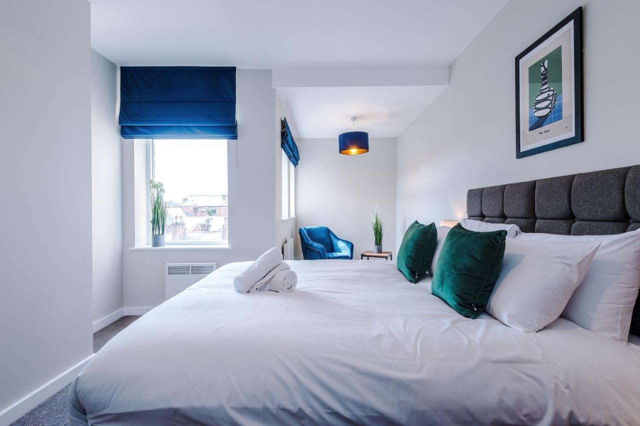 Apartment Stylish, Central And Spacious In