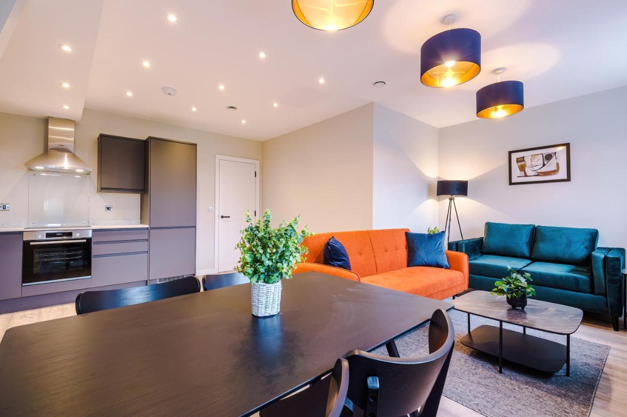 Apartment Stylish, Central And Spacious In Southport