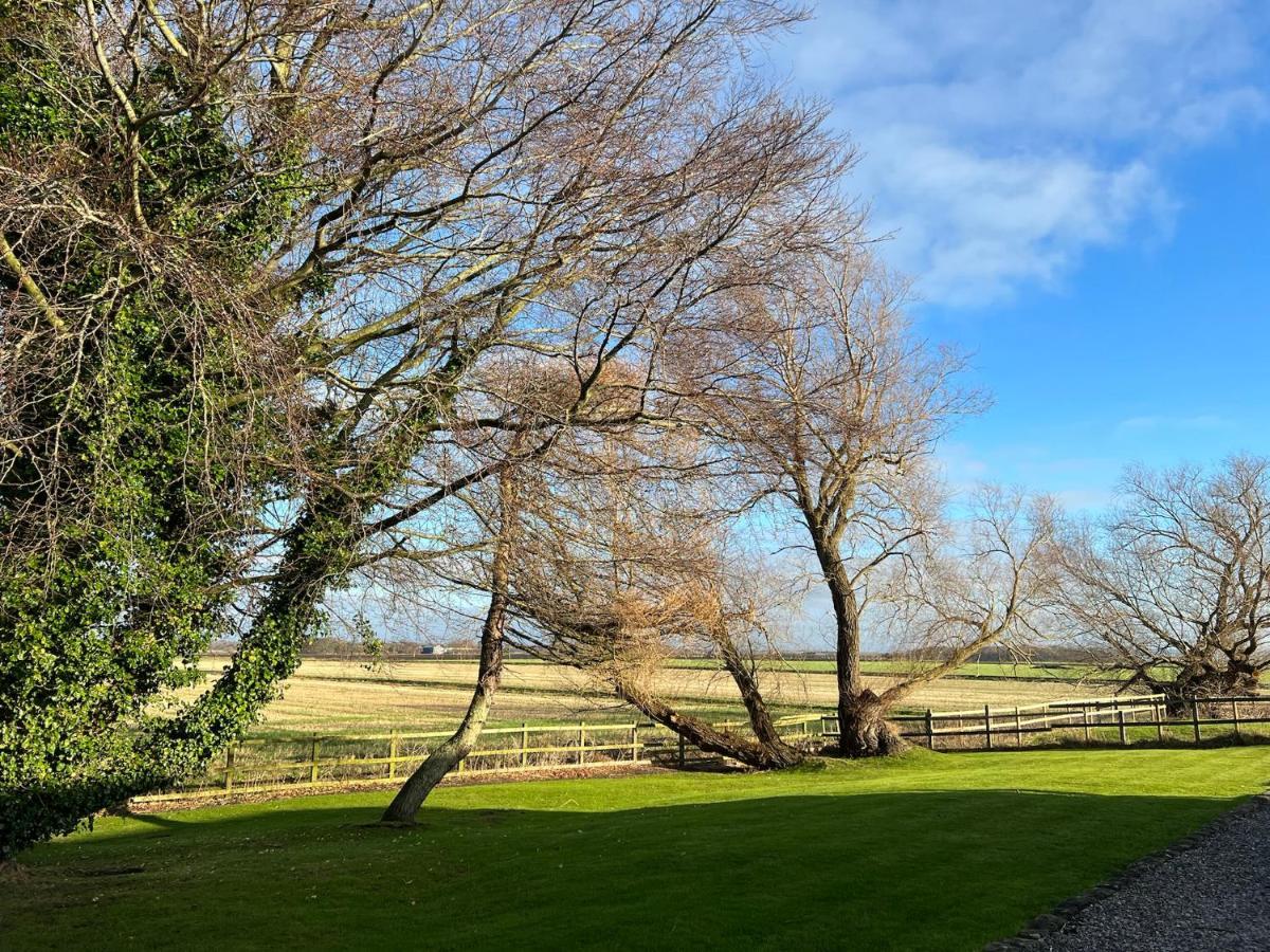 Rural Family With Countryside Views * Southport