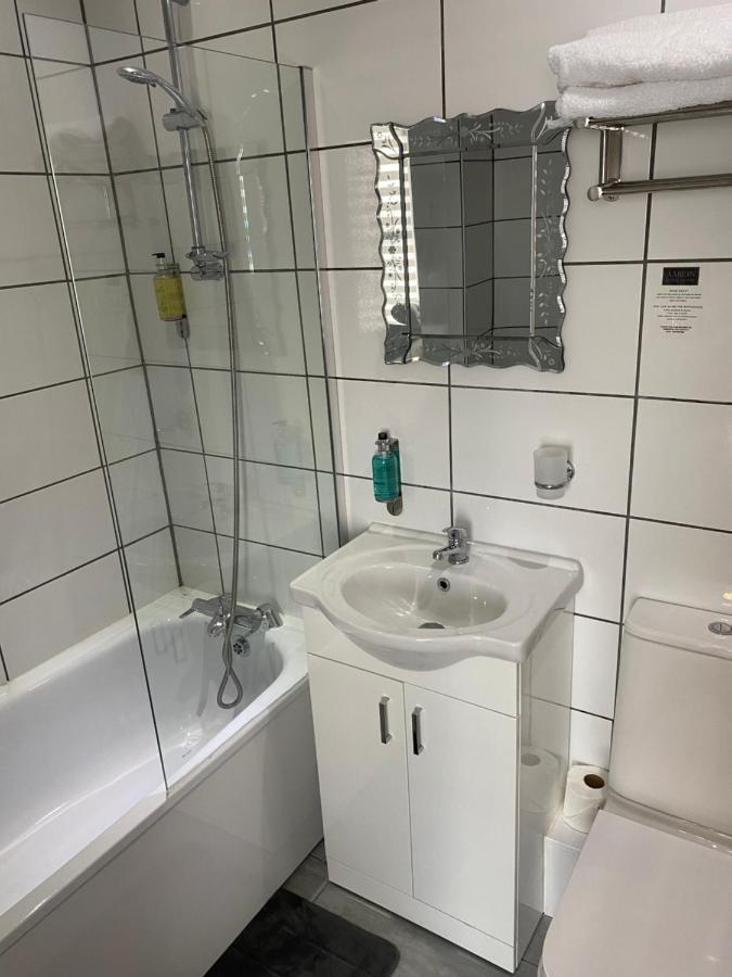 Guest house Aaron 3*