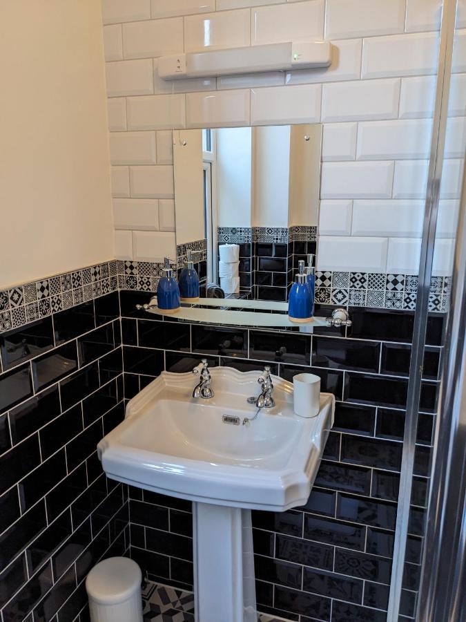 Dolce Lord St. Flat 2 Apartment Southport