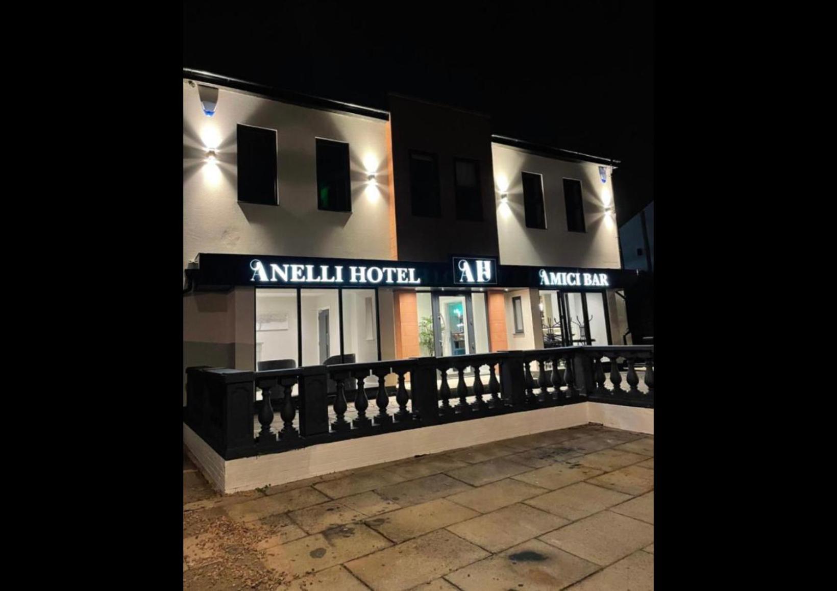 Anelli Southport