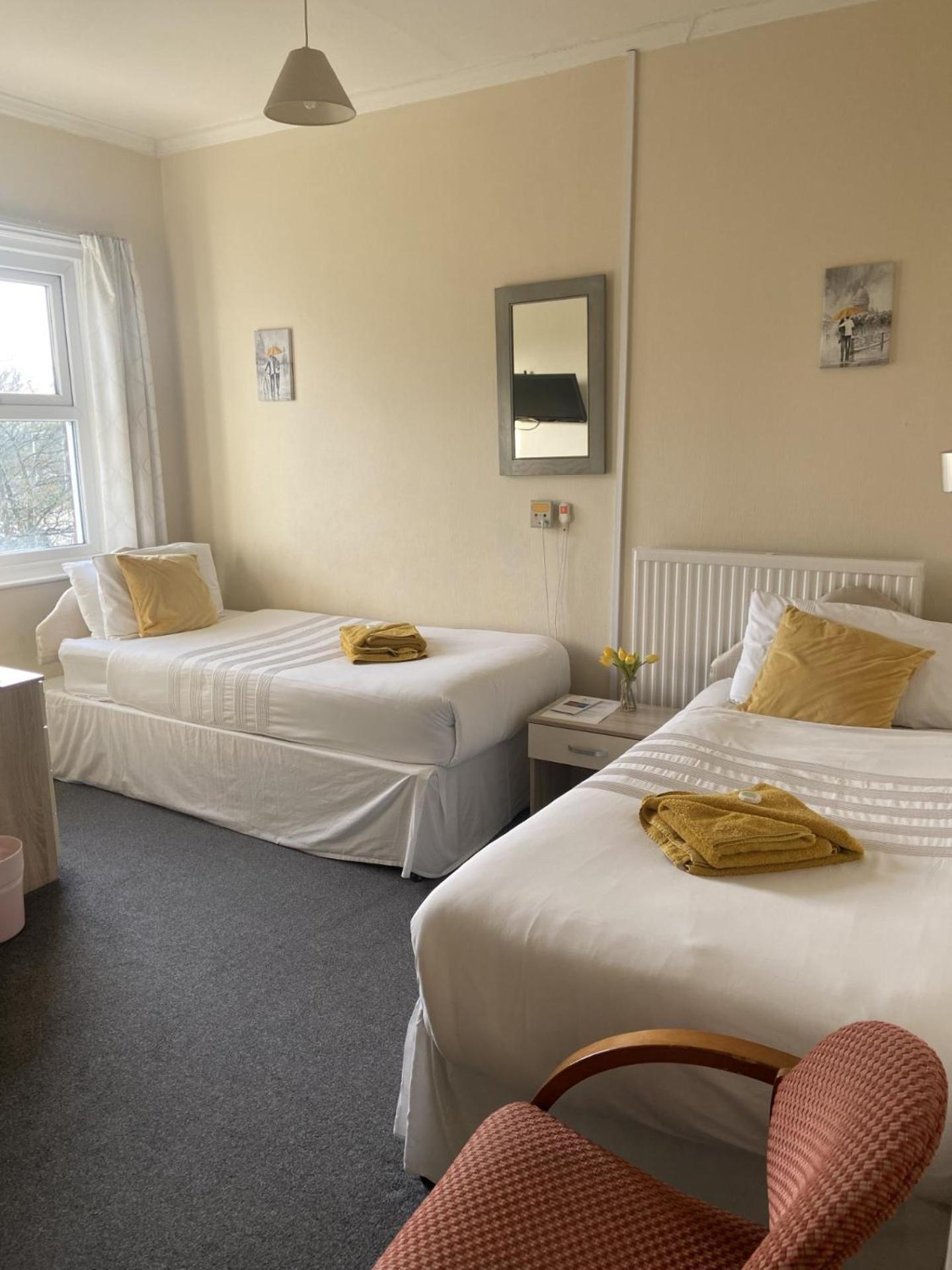 Hotel Salfordian *