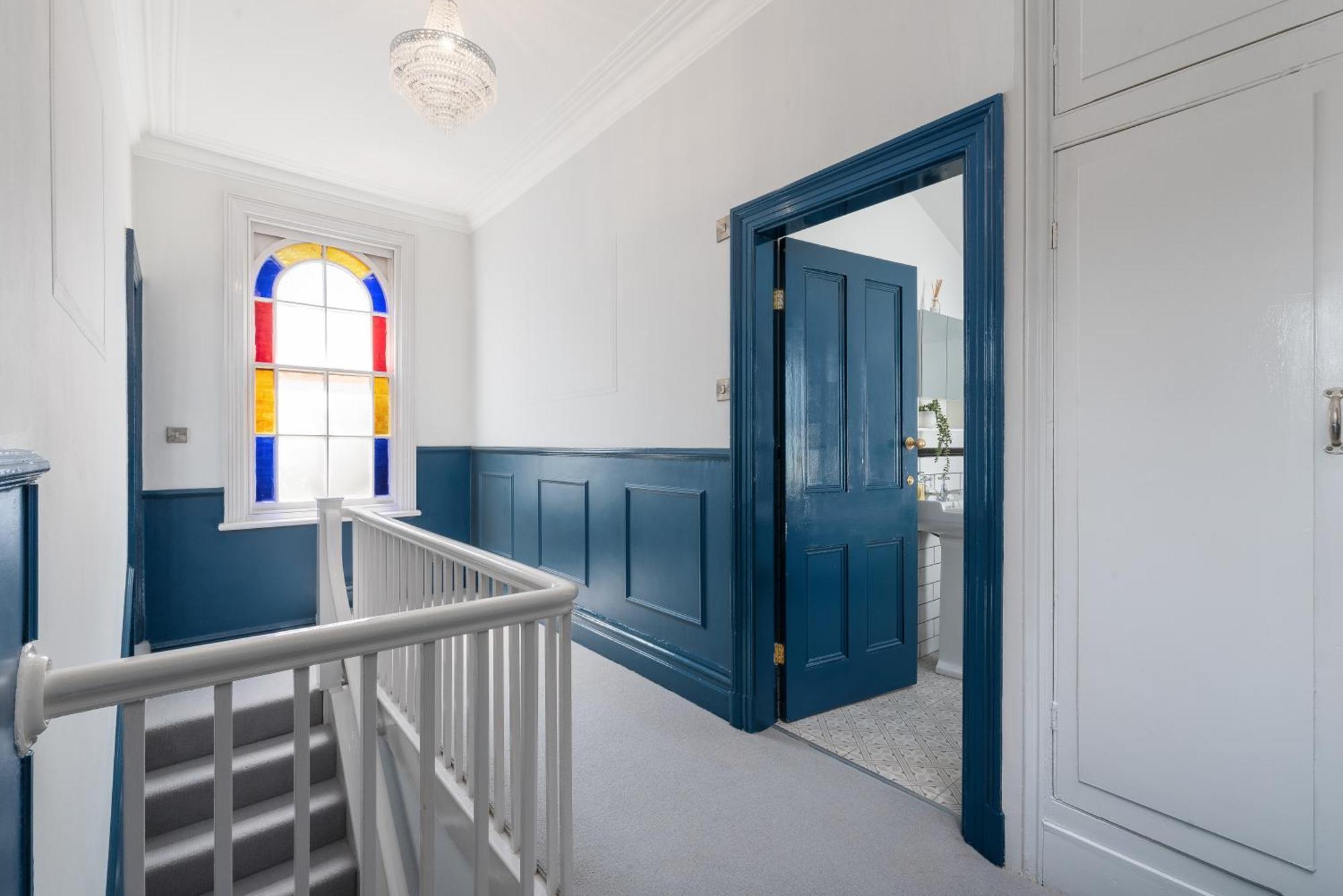 Bifolds, Enclosed Garden. Character Holiday home *