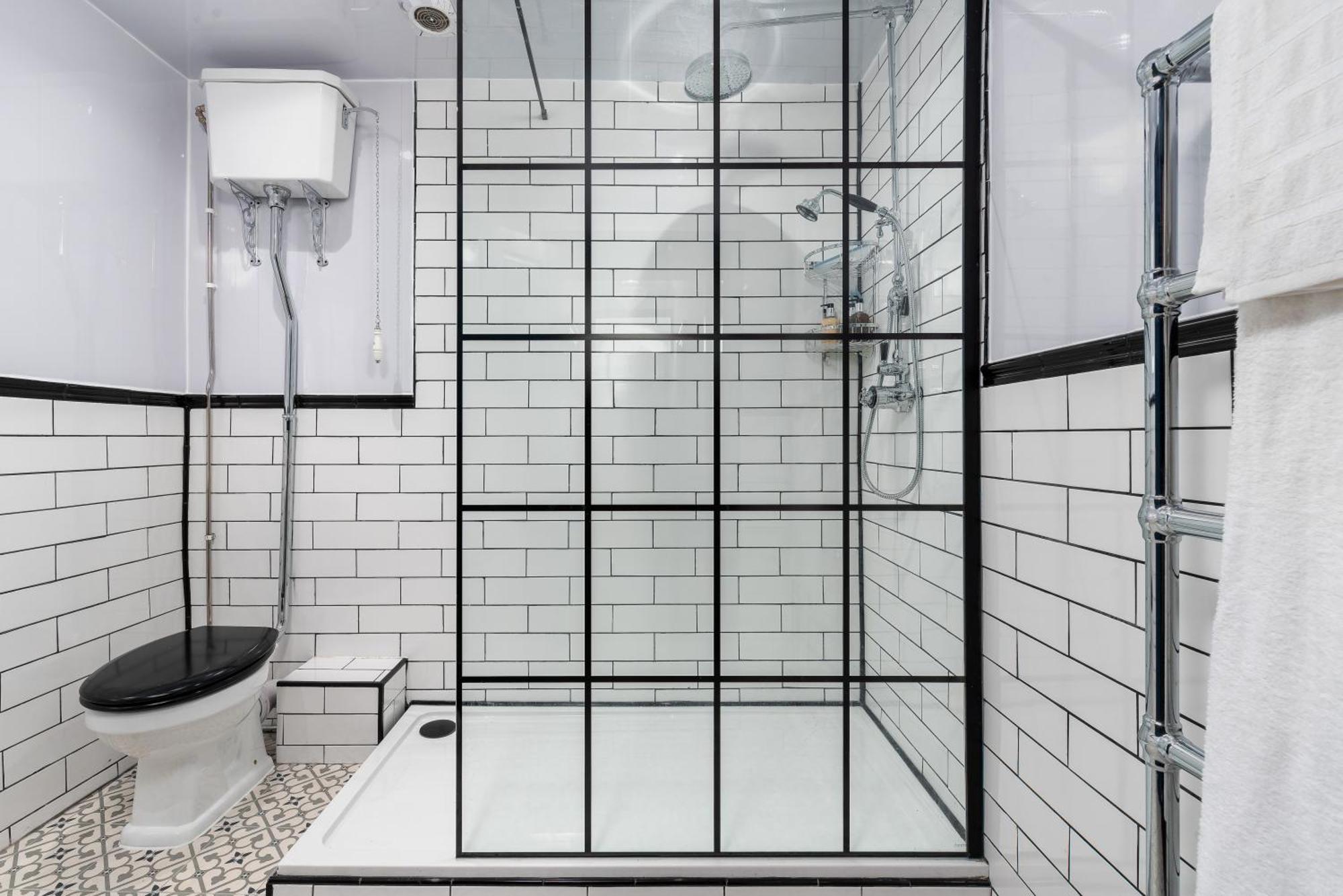 Bifolds, Enclosed Garden. Character