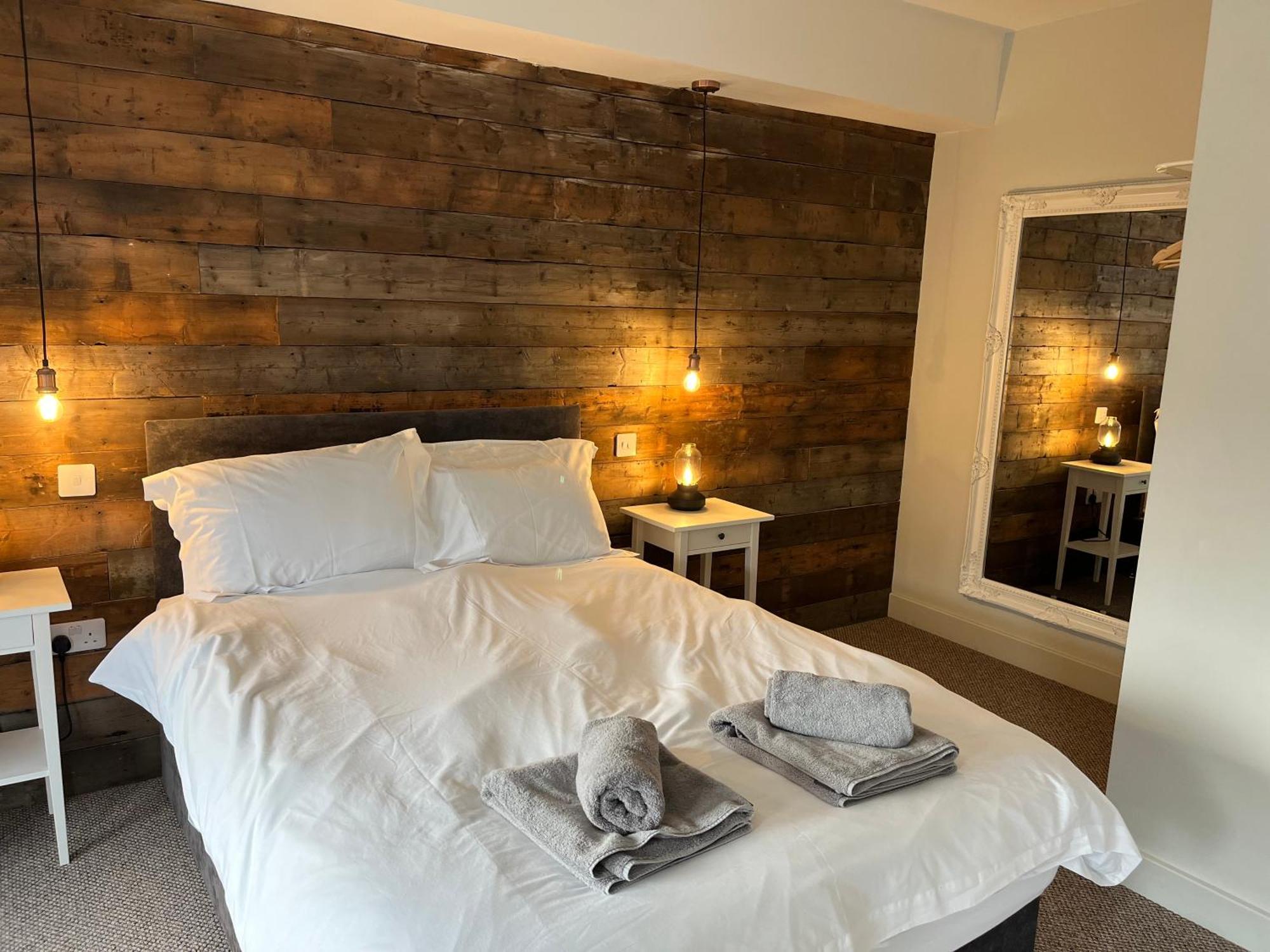 King Street Apartment *