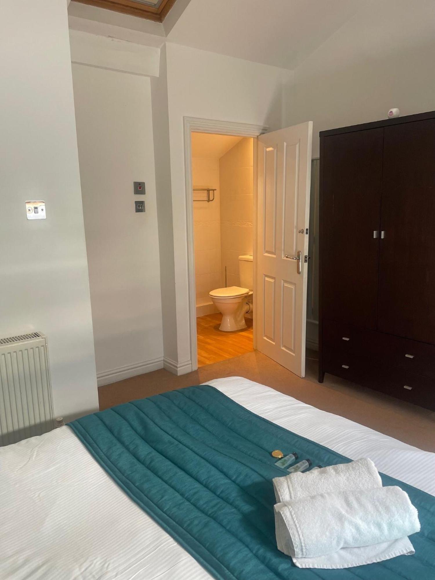 House 3 Bed Penthouse Apartment Southport
