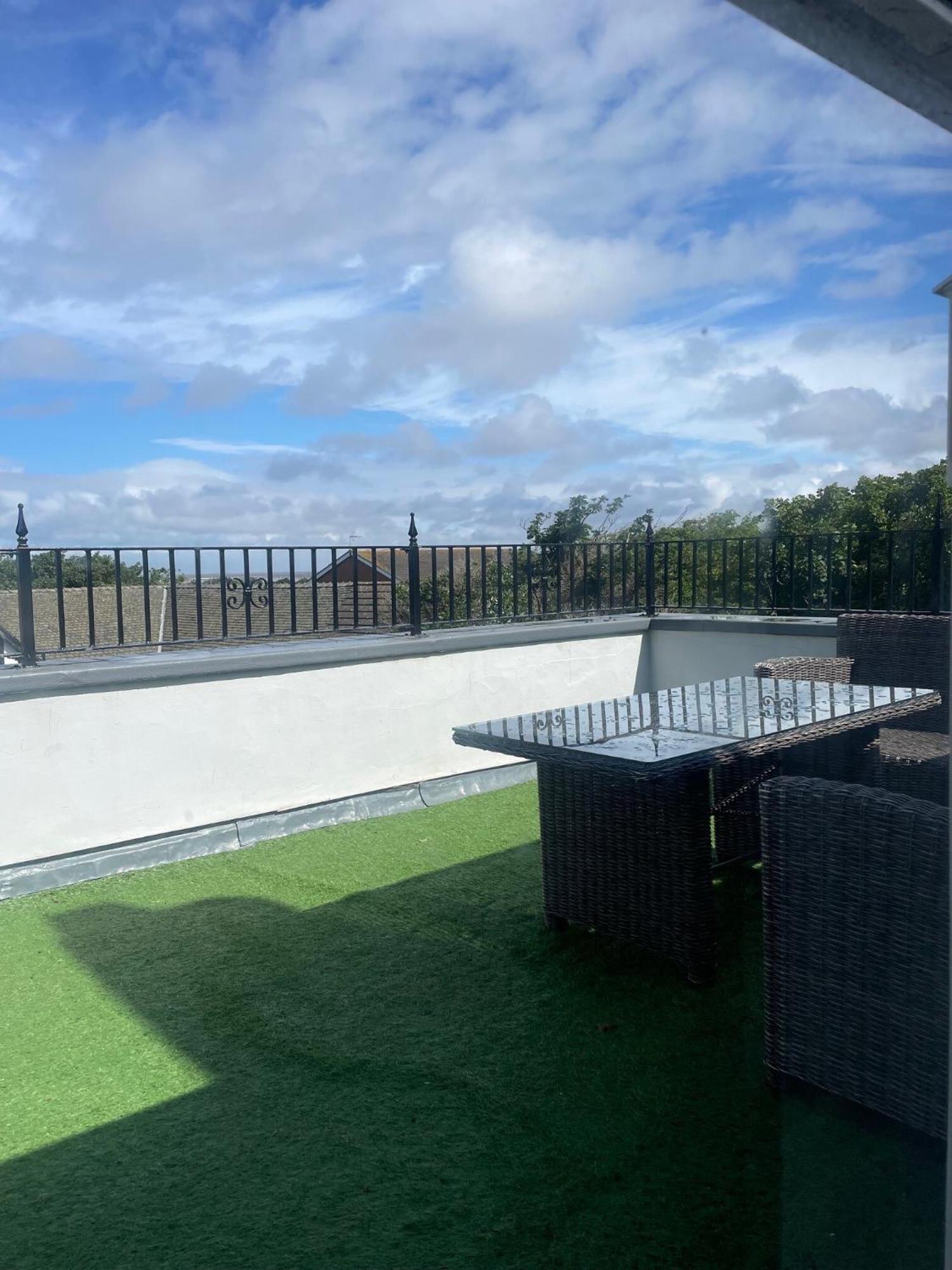House 3 Bed Penthouse *