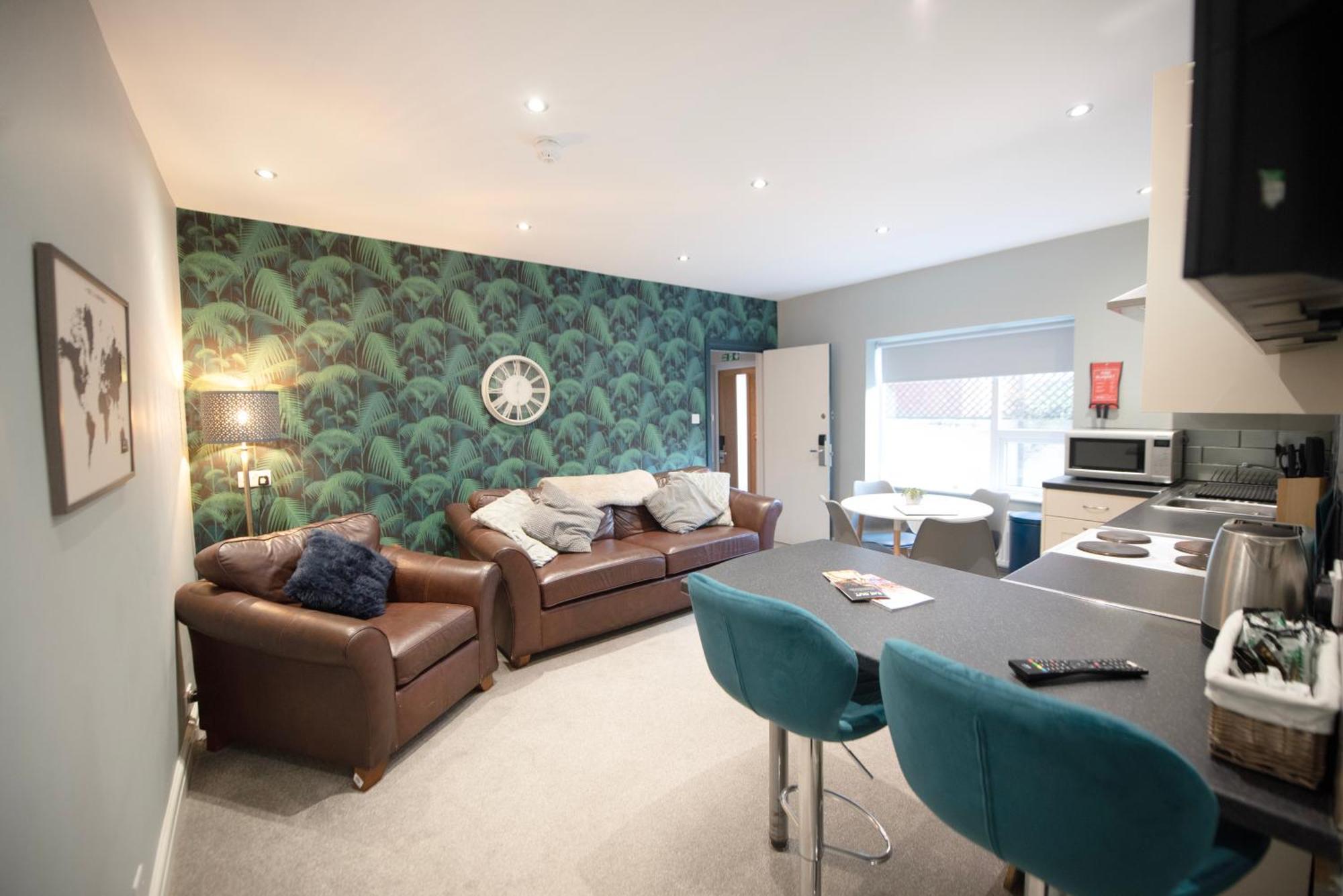 Stamford 3 Bed Apartment, Central, Quiet Southport