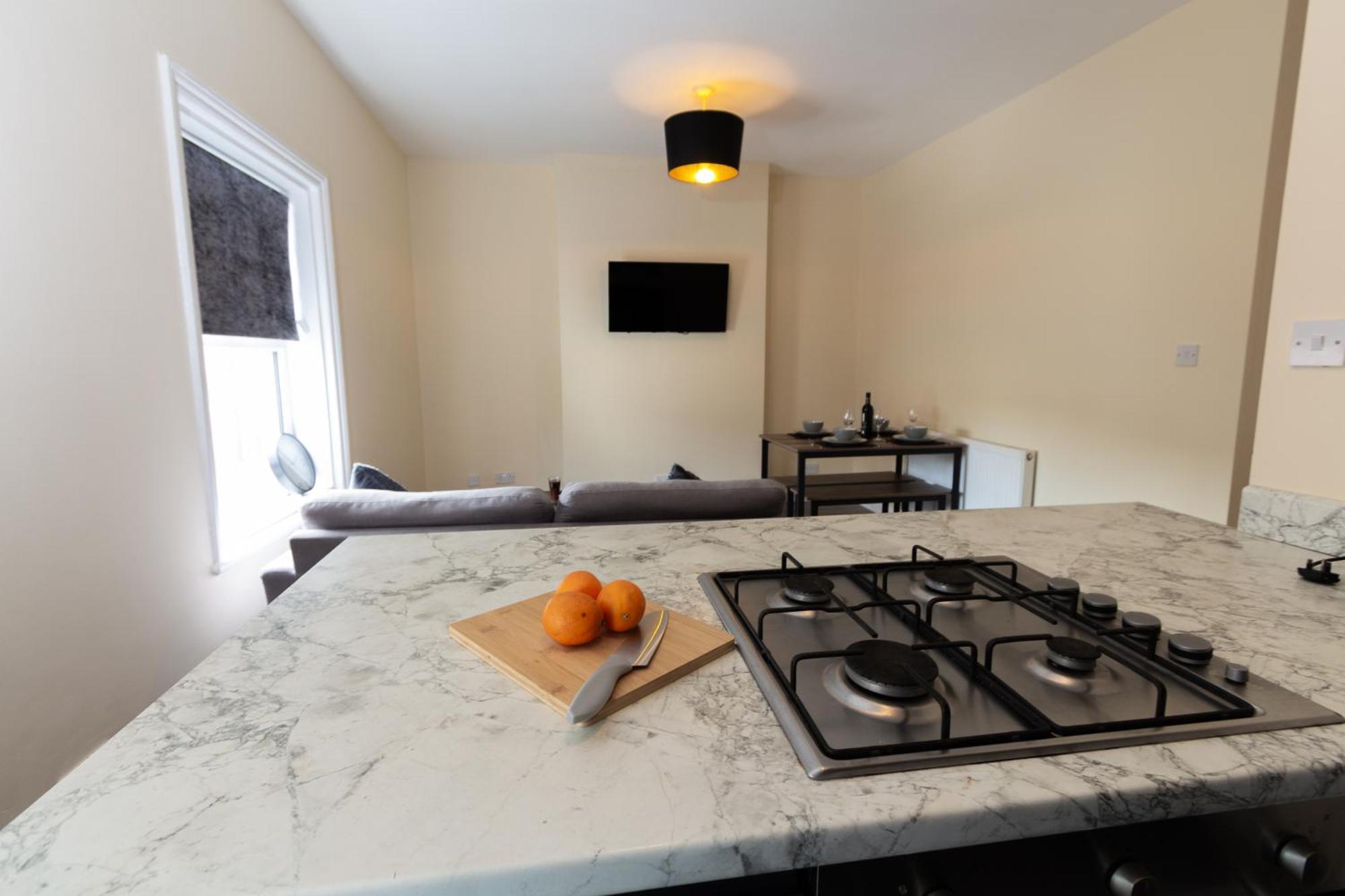 Apartment Seaside Retreat - 2br In