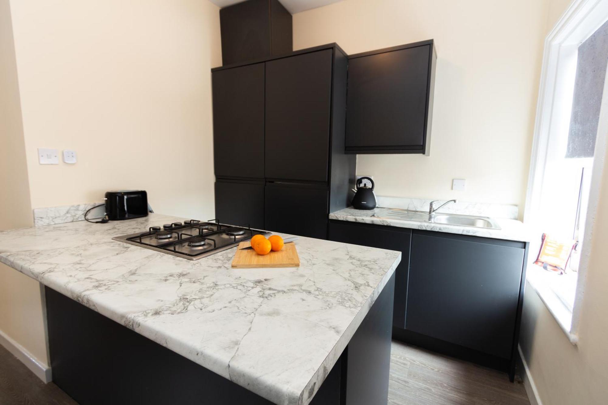 Apartment Seaside Retreat - 2br In