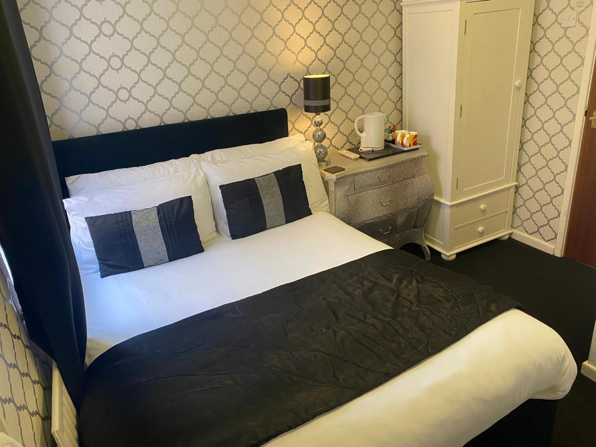 Guest house Aaron 3*