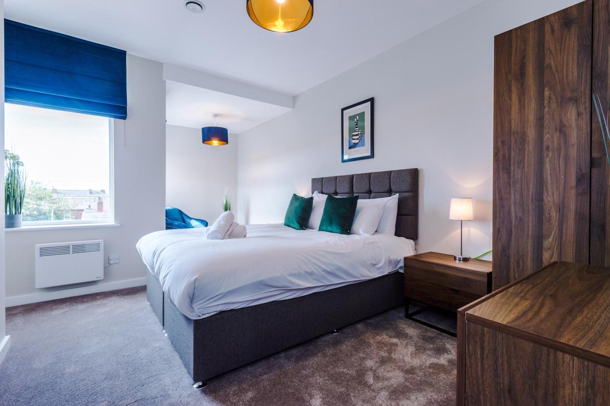 Stylish, Central And Spacious In Apartment