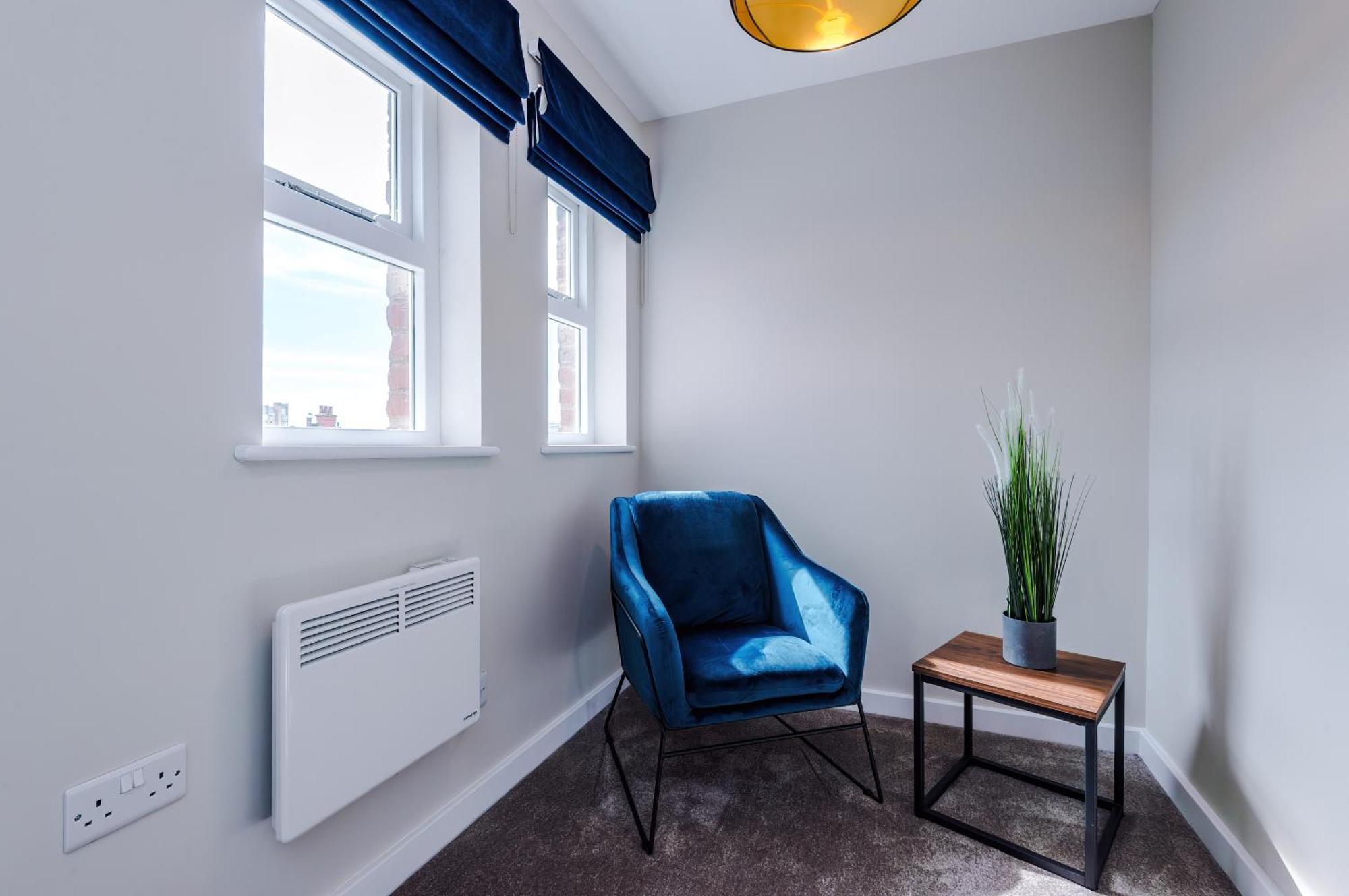 Stylish, Central And Spacious In Apartment Southport
