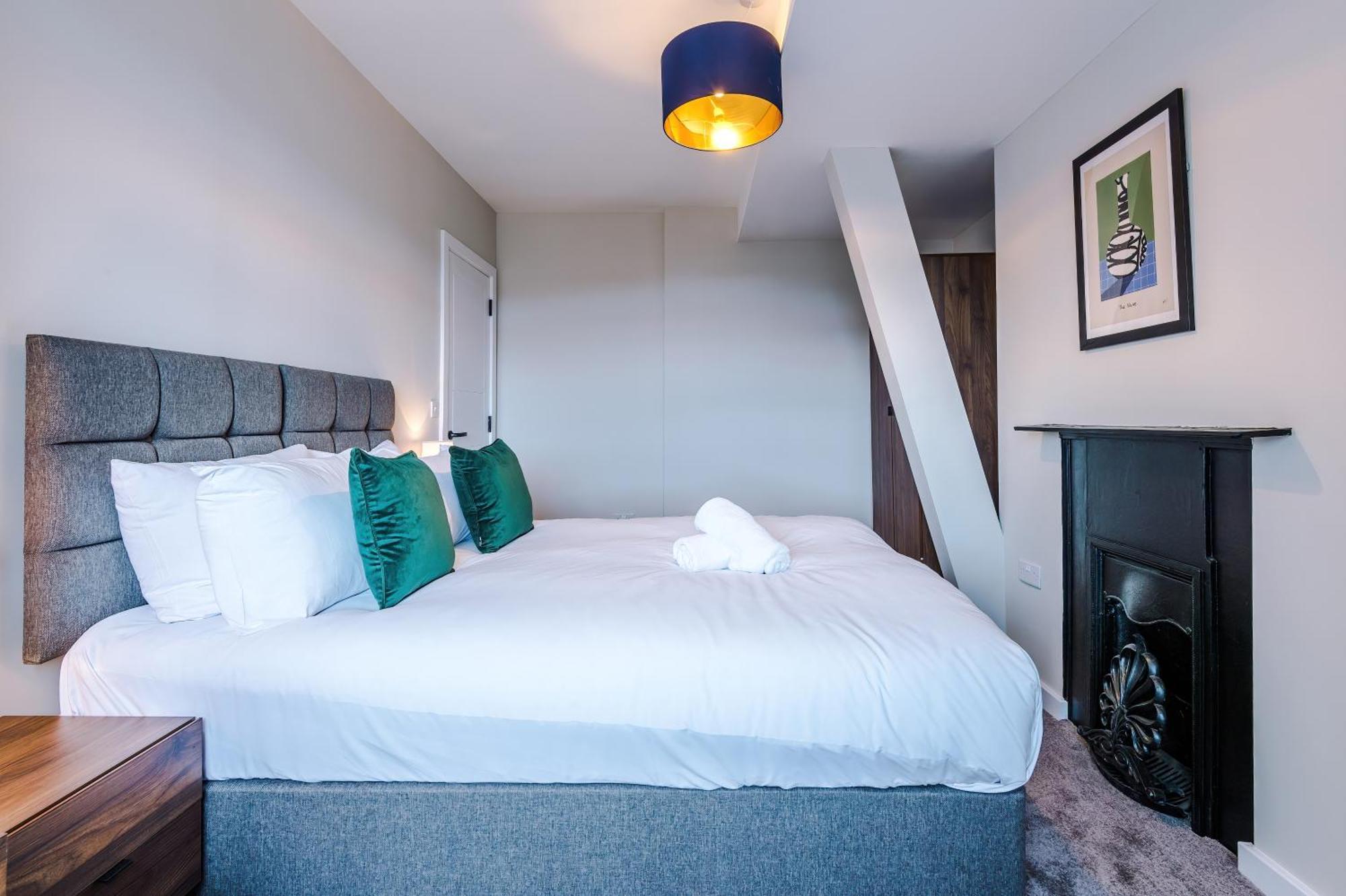 Apartment Stylish, Central And Spacious In *