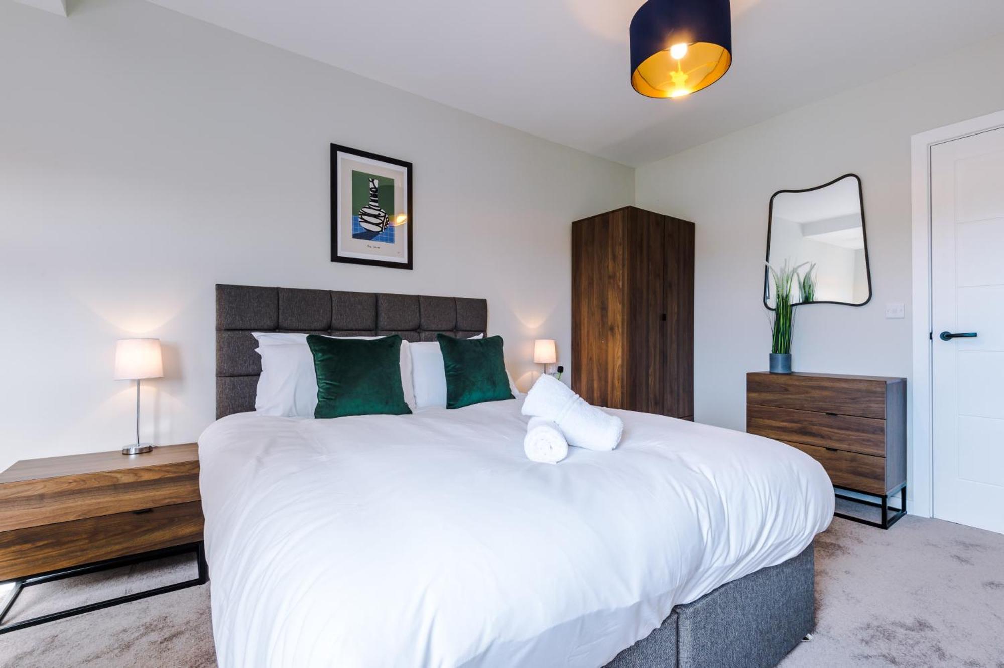 Stylish, Central And Spacious In Apartment