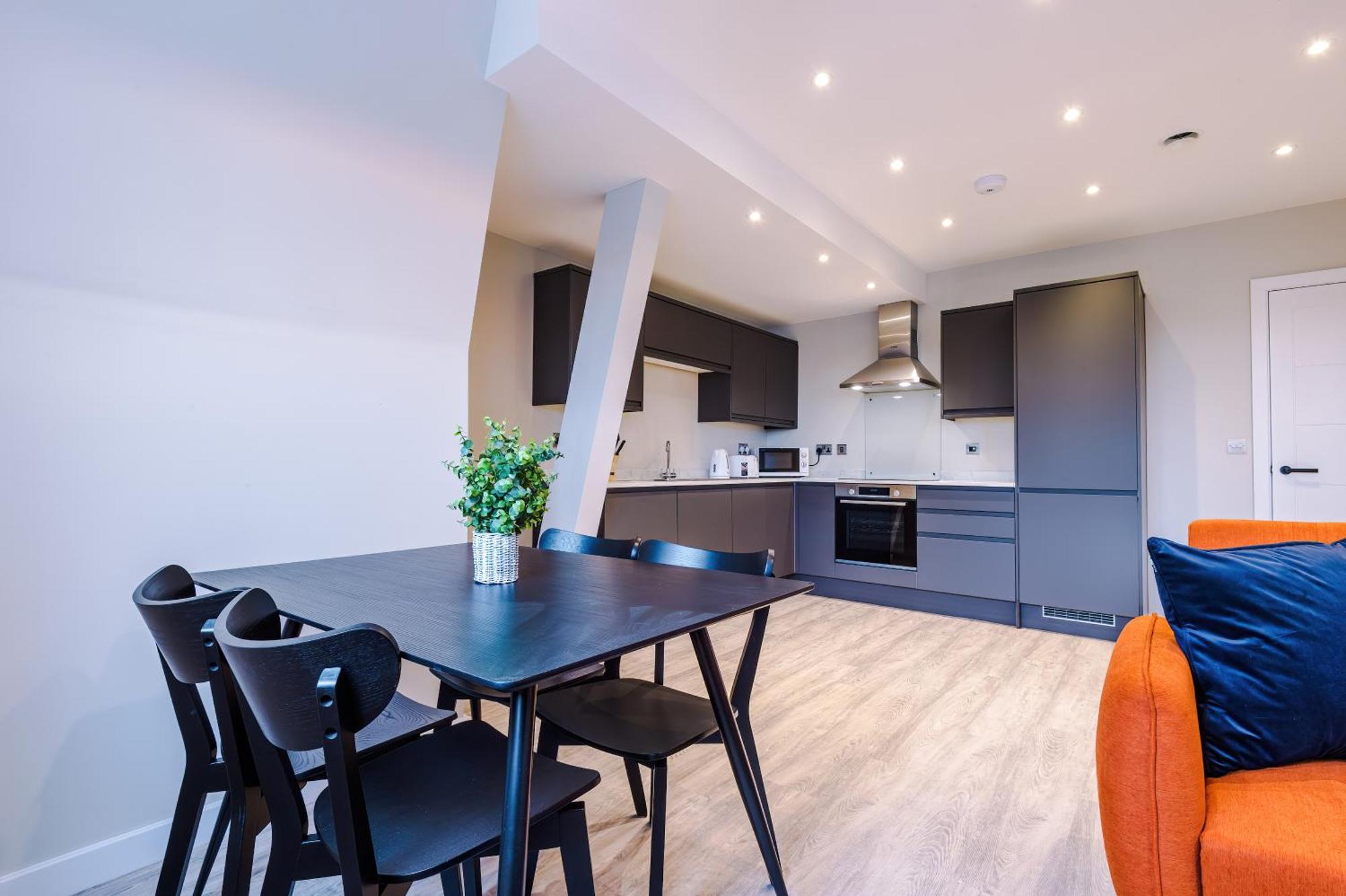 Stylish, Central And Spacious In Southport