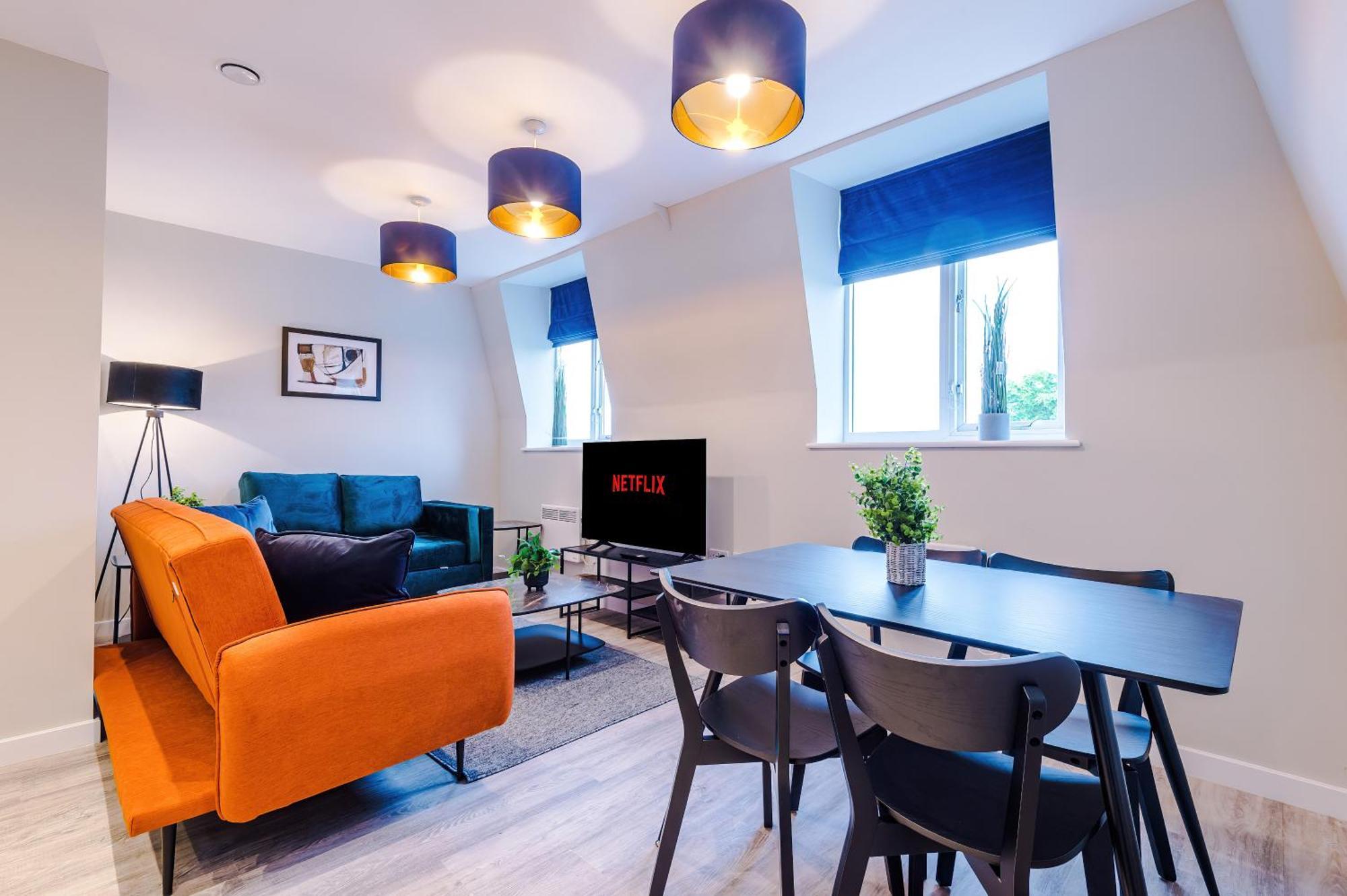Apartment Stylish, Central And Spacious In *