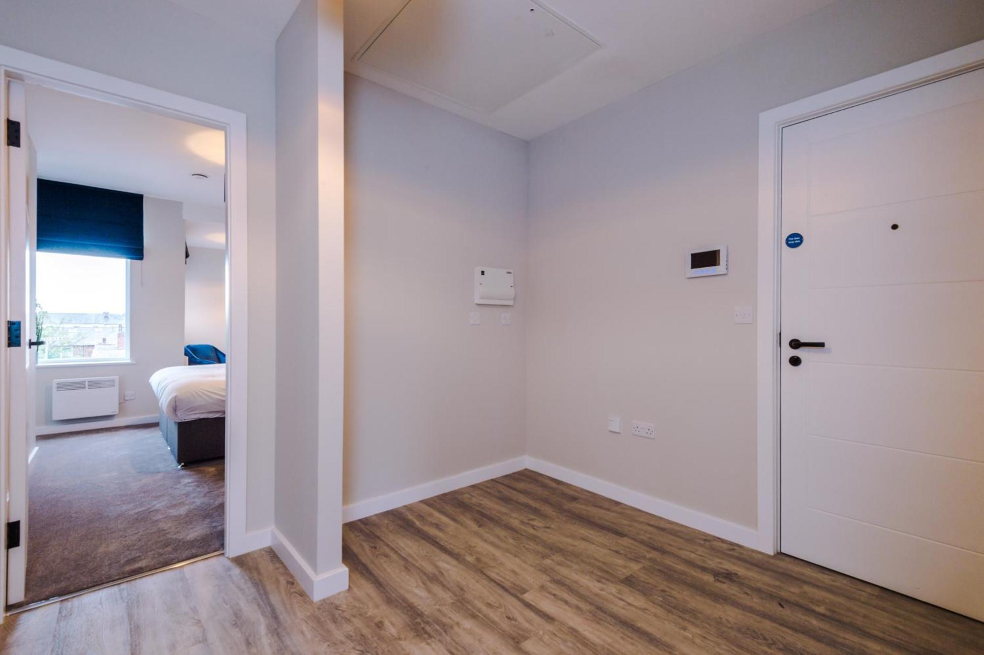 Stylish, Central And Spacious In Apartment Southport