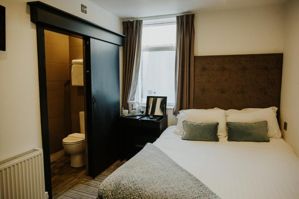 Sinclair'S Rooms Guest house Southport