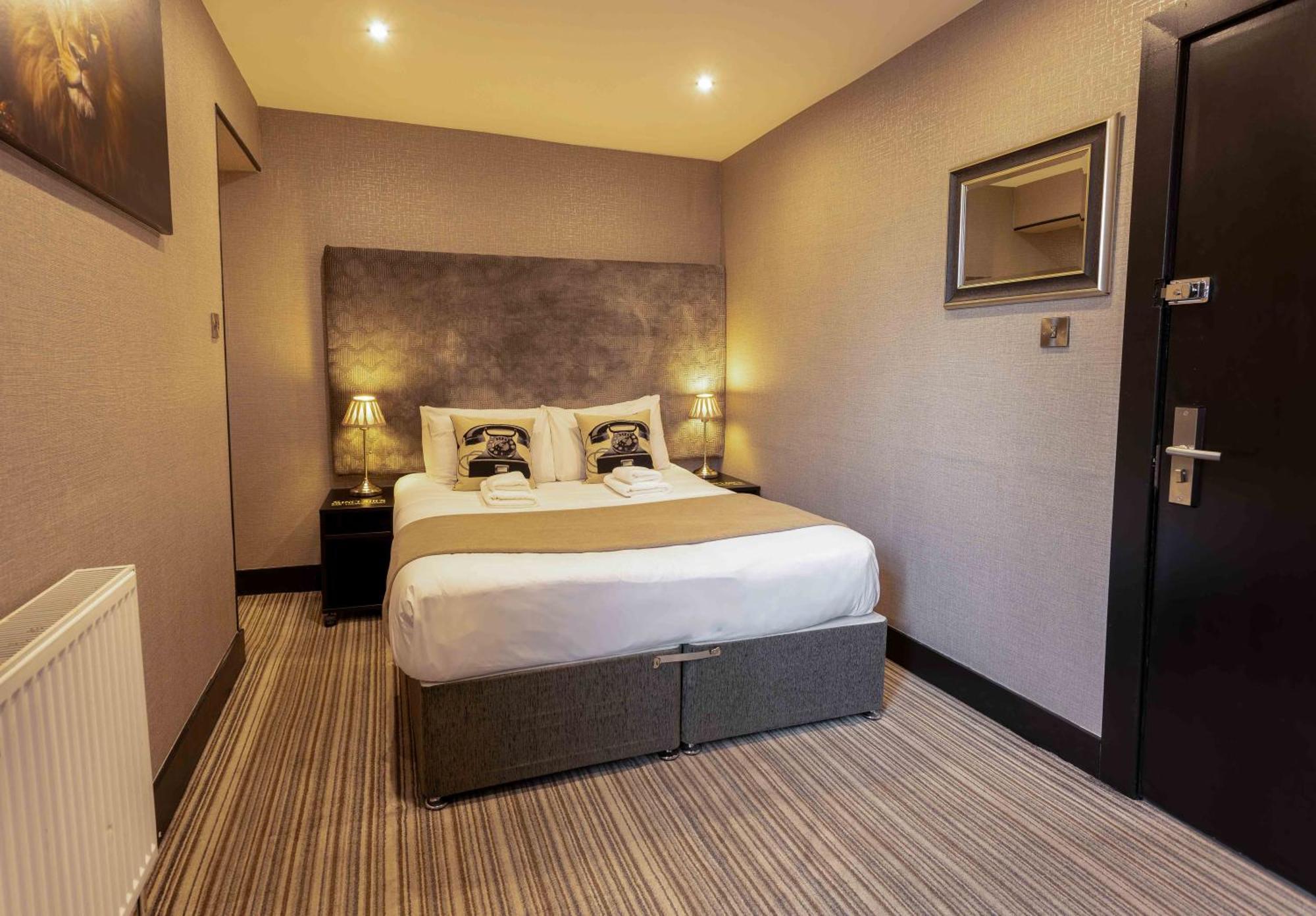 Sinclair'S Rooms