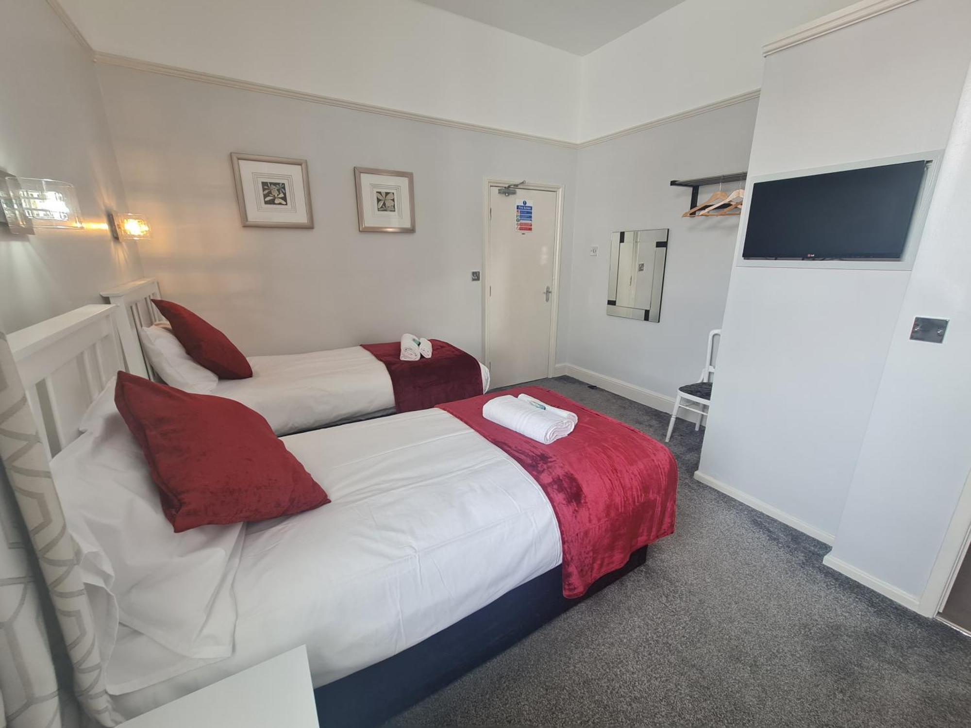 Clifton - 4* Southport