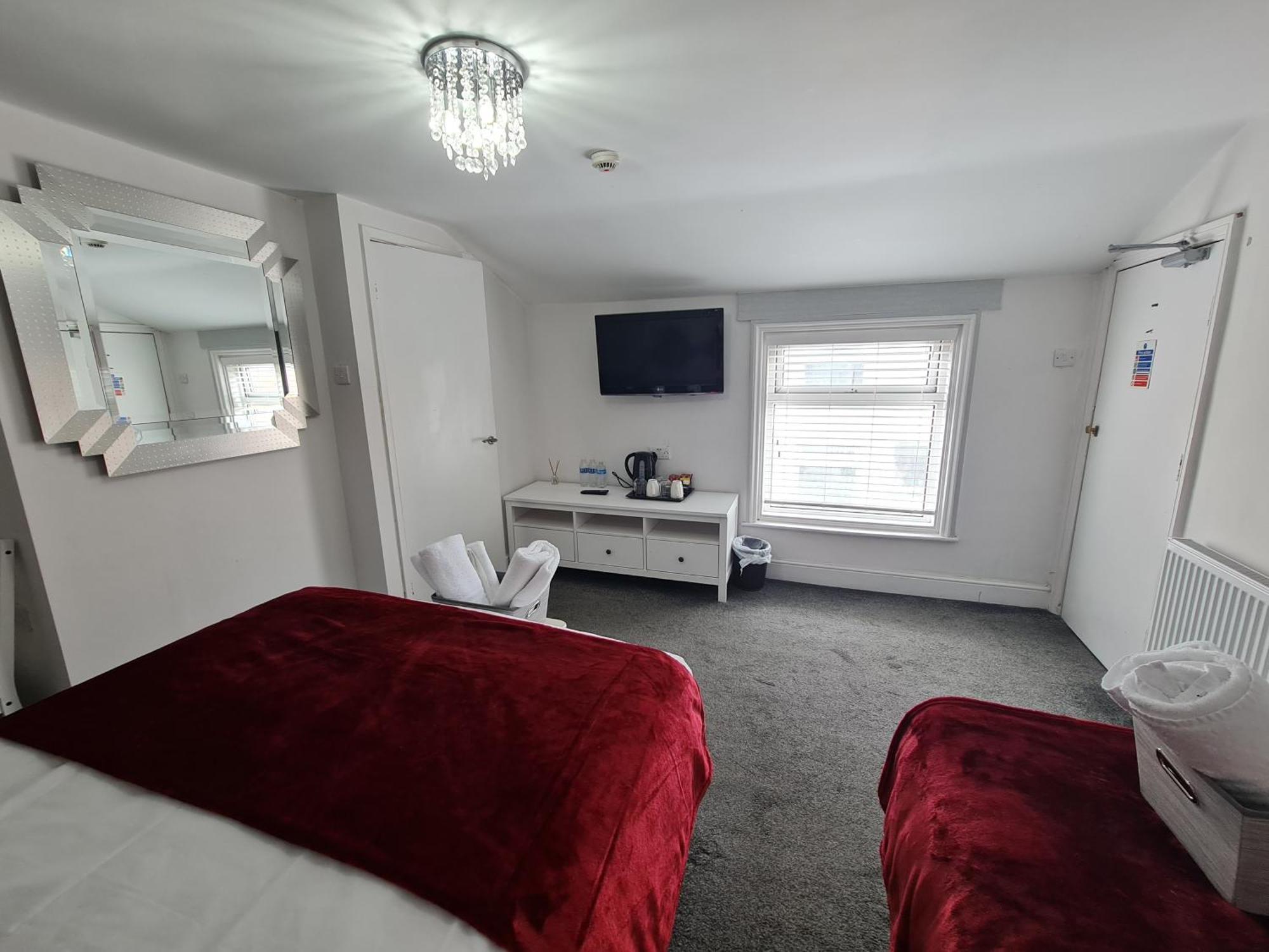 Clifton - 4* Southport