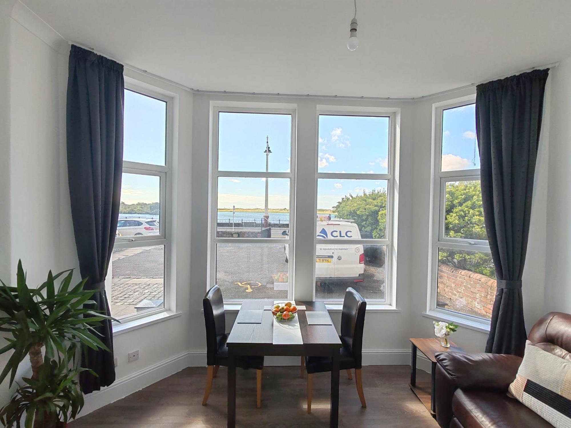 Lakeside View Apartment Southport