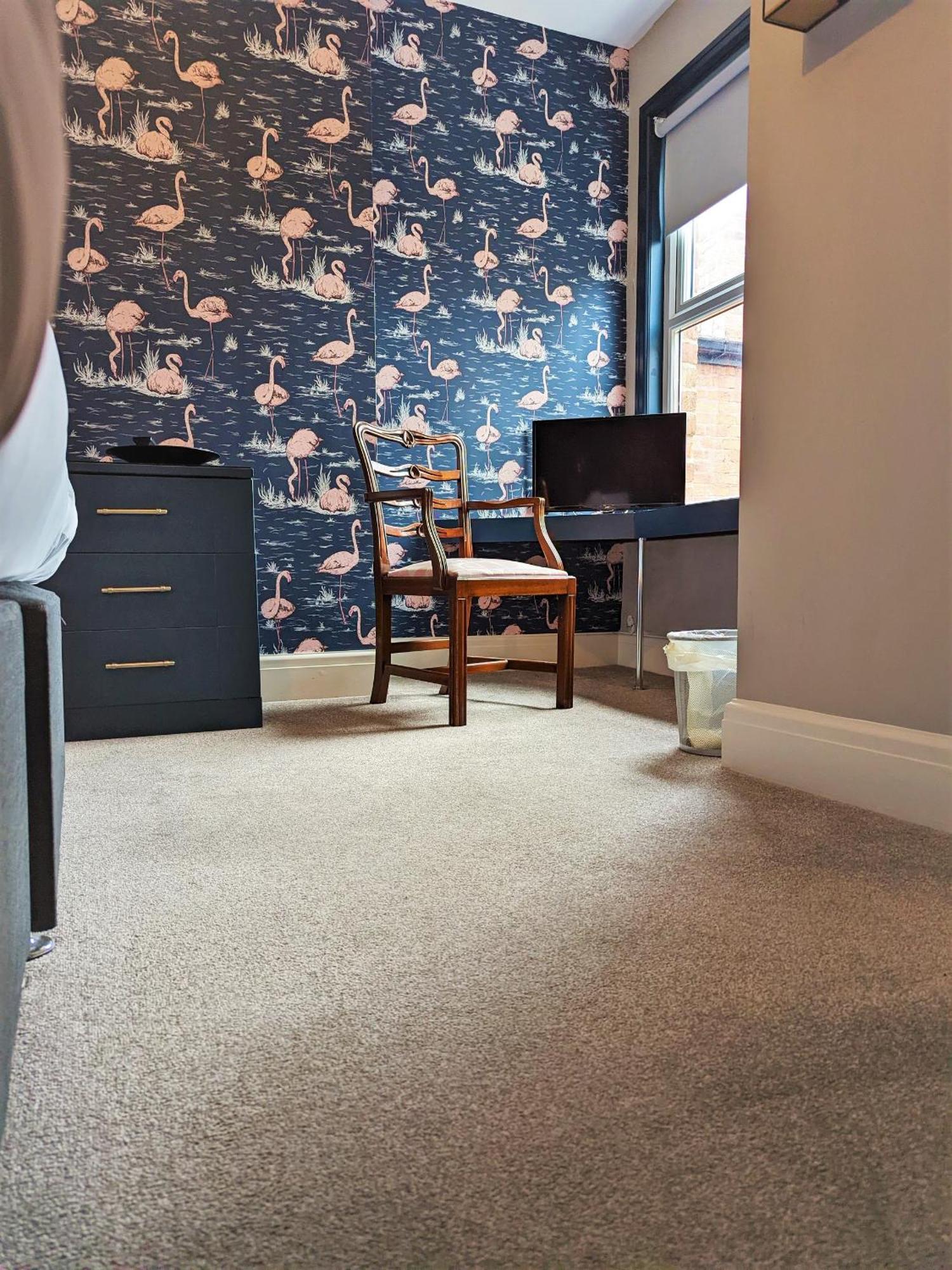 3 -min Walk To Pier & Fast Wi-fi & Perfect Getaway Guest house Southport